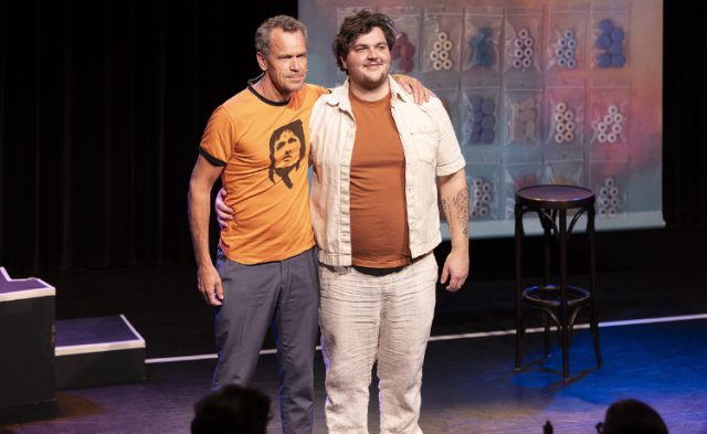 Vader en zoon Bakker delen strijd tegen verslaving Vader en zoon Bakker delen strijd tegen verslaving