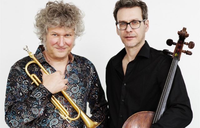 Eerbetoon aan Morricone en Aznavour