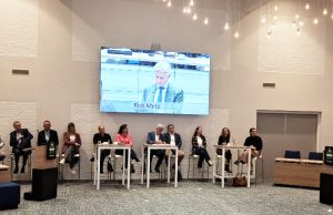 Het grote schaakspel met zetels is begonnen in Soest Lijstrekkers tijdens Duidingsdebat Soest