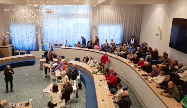 Het slotdebat had veel weg van een inspraakmiddag in Soest