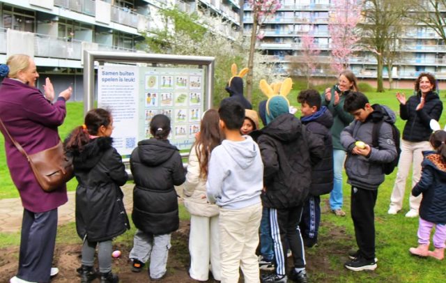 Foto: Soest - Samenspeelborden stimuleren actieve jeugd in Soest Foto: Soest - Samenspeelborden stimuleren actieve jeugd in Soest