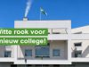 Pluim witte rook boven het gemeentehuis van Soest Pluim witte rook boven het gemeentehuis van Soest