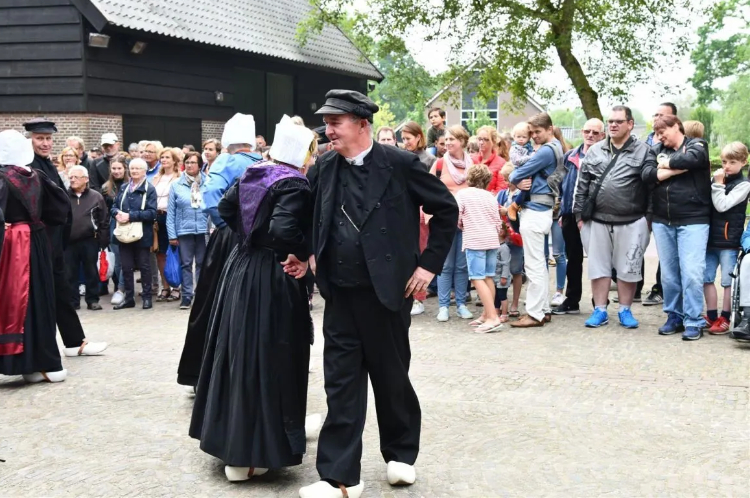 Oude Ambachtenmarkt op Hemelvaartsdag in Soest
