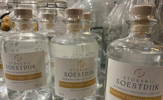 Jenever uit Soest wint goud bij World Drinks Awards Jenever uit Soest wint goud bij World Drinks Awards