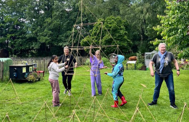 Op de Kinderboerderij - Nationale Buitenspeeldag krijgt vervolg in Soest