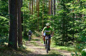 Moutainbikers vieren sterke staat van mountainbikeroutes in Soest Moutainbikers vieren sterke staat van mountainbikeroutes in Soest
