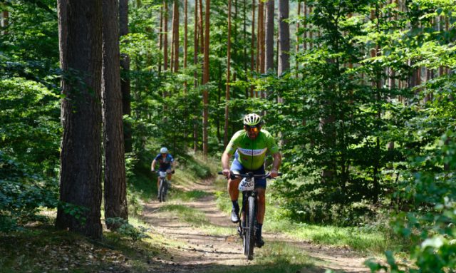 Moutainbikers vieren sterke staat van mountainbikeroutes in Soest