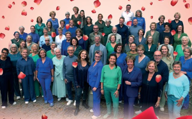 Popkoor Allround sluit seizoen af met zomerconcert in Soest